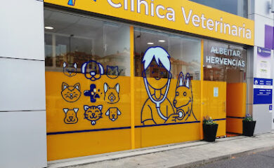 Veterinario Clínica Veterinaria Albeitar Hervencias