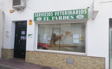 Veterinario Clínica Veterinaria "El Fardes"