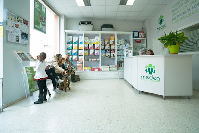 Clínica Veterinaria Medea 1 Veterinario Clínica Veterinaria Medea